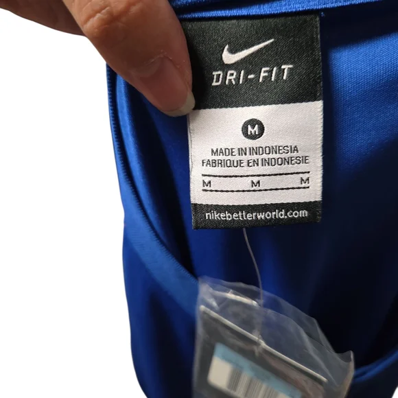 Nike NWT Men's Blue and Orange Shirt - Picture 6 of 6